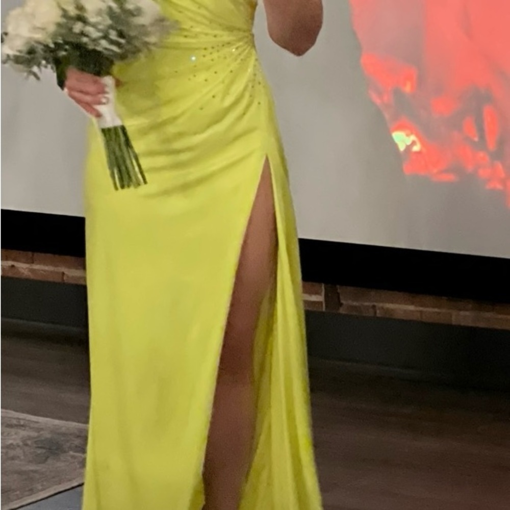 Lime Formal​ Prom Dress​​ - Picture 10 of 13